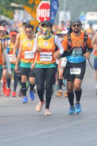 BIB: 40550, 41985
                            <button type="button" onclick="openModal(9919098)" class="btn btn-primary btn-sm float-right btn-popup" data-toggle="modal" data-target=".modal-high-quality">
                        <i class="fas fa-shopping-cart"></i> Add to Cart
                    </button>
                                            <button type="button" onclick="isThisMe(9919098, true)" class="btn btn-success btn-sm float-right btn-popup btn-isme hidden" data-toggle="tooltip" data-placement="bottom" title="นี่คือรูปของคุณใช่ไหม คลิกที่นี่เพื่อเอาเข้าอัลบั้ม">
                        <i class="fas fa-plus"></i> Add to album
                    </button>
                    <button type="button" onclick="isThisMe(9919098, false)" class="btn btn-warning btn-sm float-right btn-popup btn-isnotme hidden">
                        <i class="fas fa-ban"></i> Remove from album
                    </button>